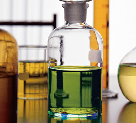 空壓機的潤滑油多少小時更換一次？